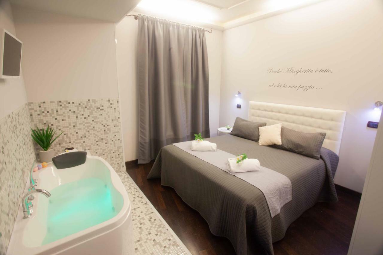 Fior Di Loto Sweetness Hotel กาญารี ภายนอก รูปภาพ